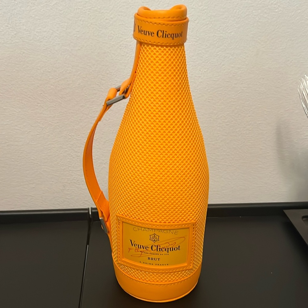 Vevue Clicquot orange bottle cooler carrier bag